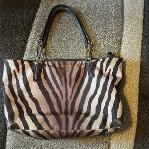 #418 Coach Madison Zebra East West Tote